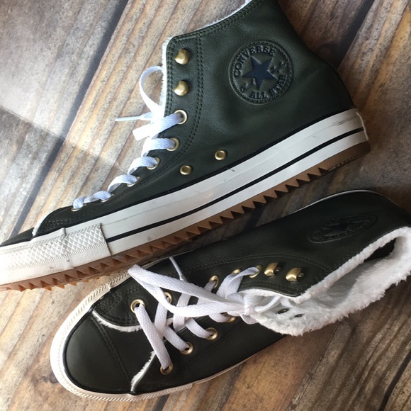 chuck taylor hiking boots